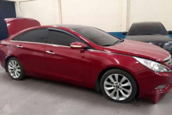 Sonata Hyundai sedan red for sale 