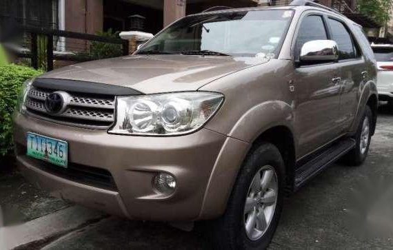 Toyota Fortuner G 2011 AT Brown For Sale 