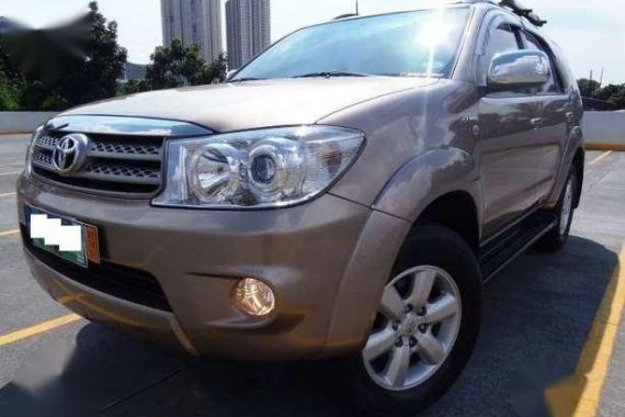 Well Maintained 2010 Toyota Fortuner G AT VVTi For Sale