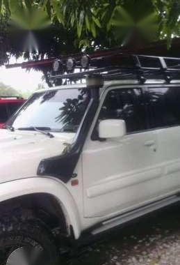 Mitsubishi Pajero Shogun 2000 AT White For Sale 