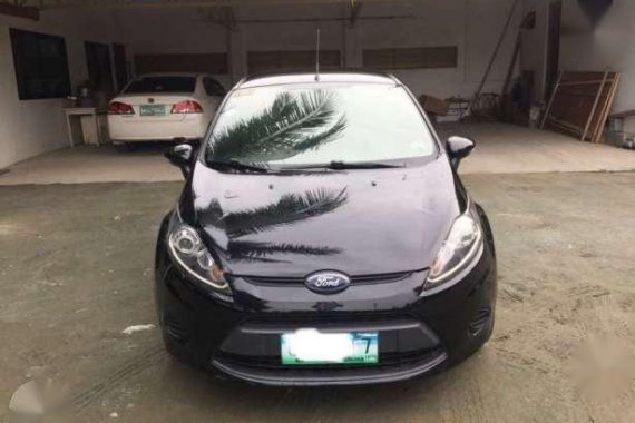 2013 Ford Fiesta top condition for sale 