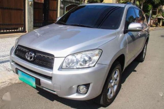 Toyota Rav4 Loaded 2010 AT crv tucson forester escape fortuner xtrail