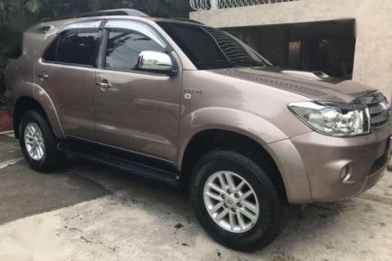 2010 Toyota Fortuner 4x4 AT Brown For Sale 