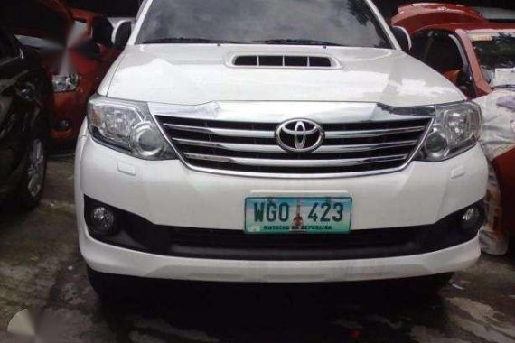 Fortuner Pearl White Automatic Toyota 4X2 VS 