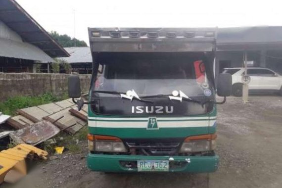 Smooth Shifting 2006 Isuzu Minidump For Sale