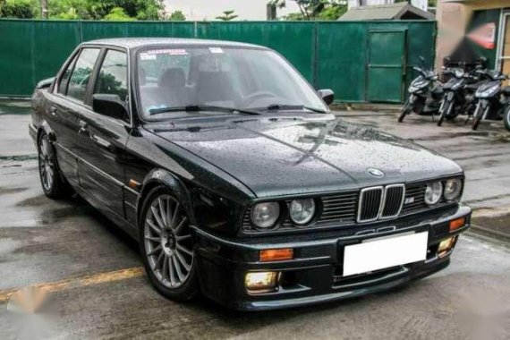 Bmw e30 sedan 318i turbo