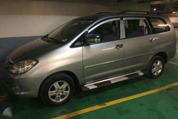 Toyota innova 2008 G