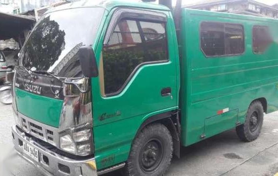 isuzu elf 2014