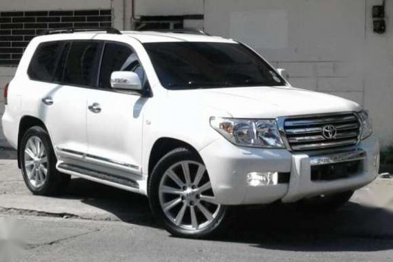 2011 Toyota Land Cruiser 200 White For Sale 