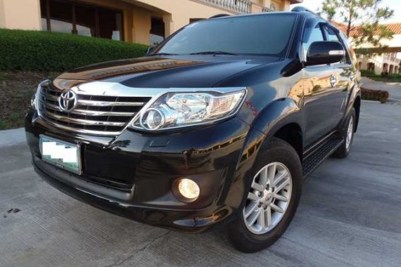 Almost New Loaded Toyota Fortuner G AT for sale 