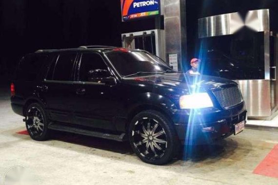 Ford Expedition 2004 12seater AT Black For Sale 