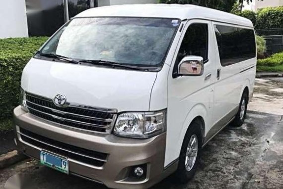 2011 Toyota Super Grandia AT