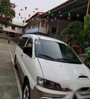 First Owned Hyundai Starex White AT CRDI 1999 For Sale