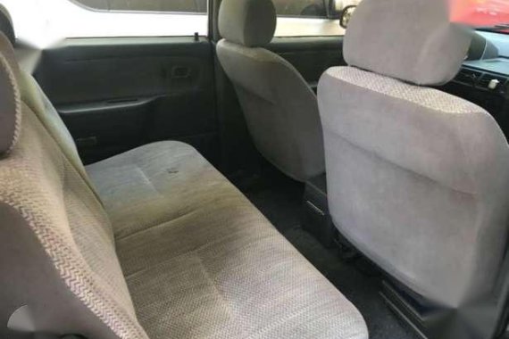 Mitsubishi Space Wagon 95