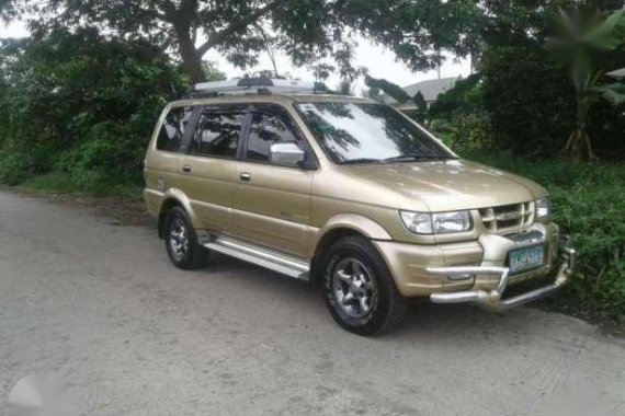 Isuzu Crosswind xuvi 2004 MT Rush Sale