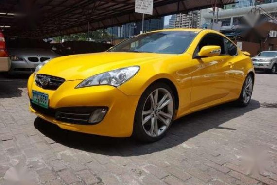 2012 Hyundai genesis 3.8L manual (batmancars)