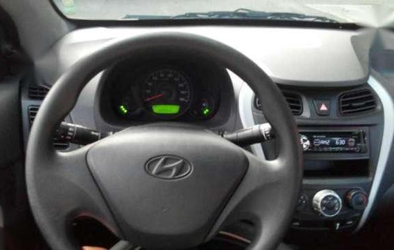 2015 hyundai EOn GL manual