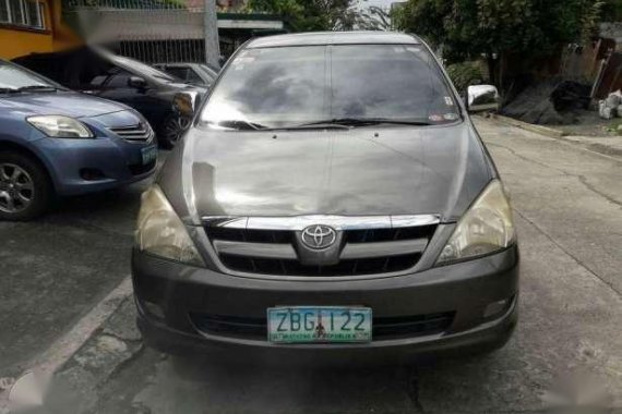 Toyota innova g 2005