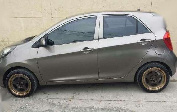 Kia Picanto 2012 Manual Gray For Sale 