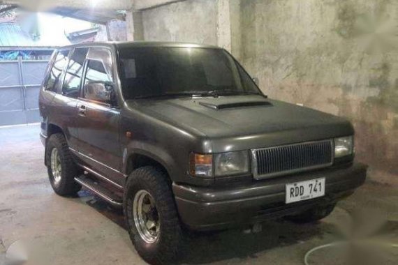 4WD Isuzu Trooper