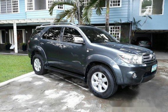 For sale Toyota Fortuner 2010