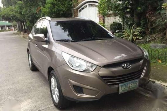 Hyundai Tucson 2011 AT Brown For Sale 