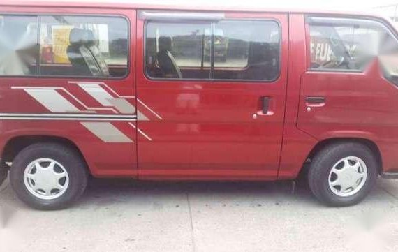 2009 Nissan Urvan Escaped MT Red For Sale 