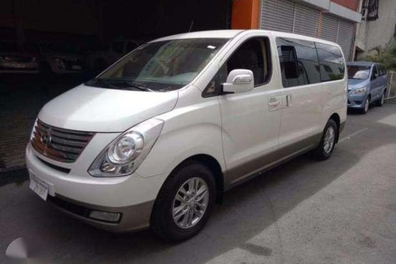 Super Fresh 2015 Hyundai Grand Starex GLS CRDI 2.5 Diesel MT For Sale