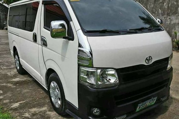 2013 Toyota Hiace Commuter for sale 