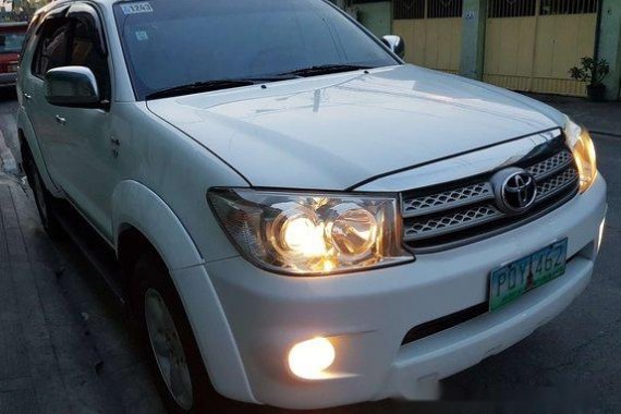 Toyota Fortuner 2011 White for sale