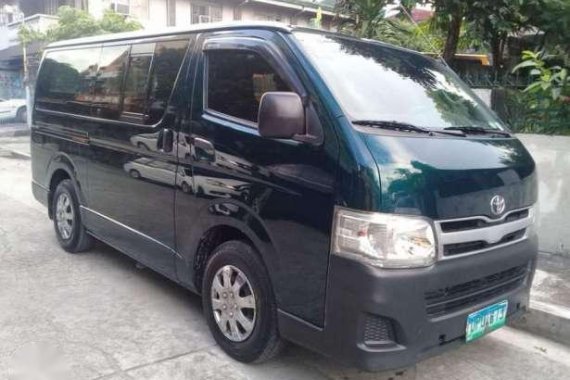 2013 Toyota Hiace Commuter MT Green For Sale 