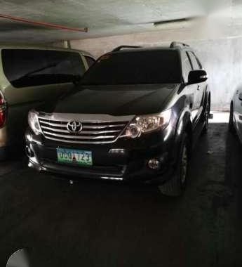 Toyota Fortuner 2013 4x2 AT Black For Sale 