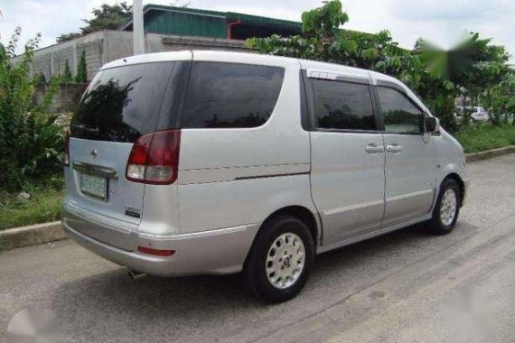 Nissan Serena white 2002 for sale