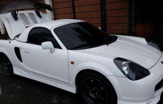 Toyota MR-Spyder 2000 MT White For Sale 