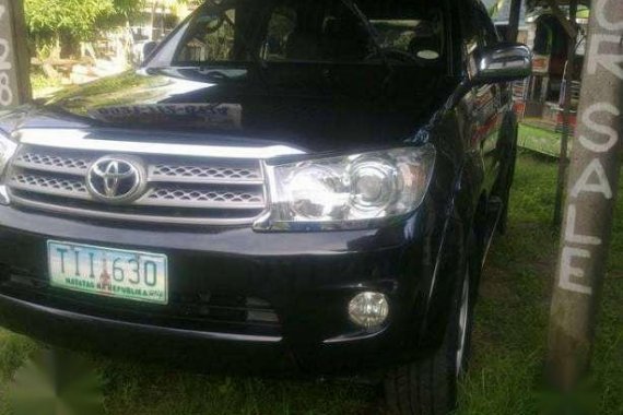 Toyota Fortuner G 2011 AT Black For Sale 