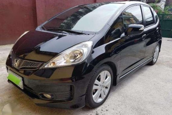 2012 Honda JAZZ 1.5 AT Gas Black For Sale 