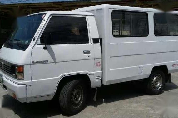 Intact Inside Mitsubshi L300 Fb Deluxe 2009 MT For Sale