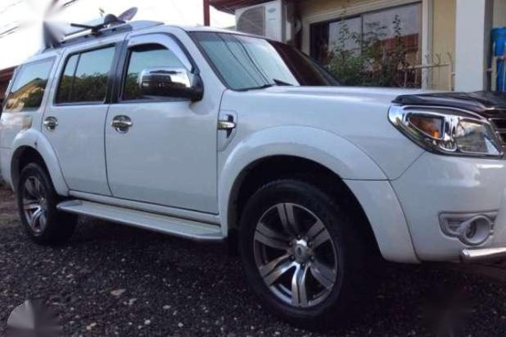 FORD Everest 2013 MT White For Sale 