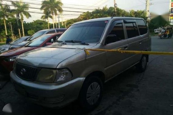 Toyota revo gL (gas 1.8)