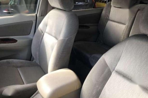 2012 Toyota Innova G MT Silver For Sale 