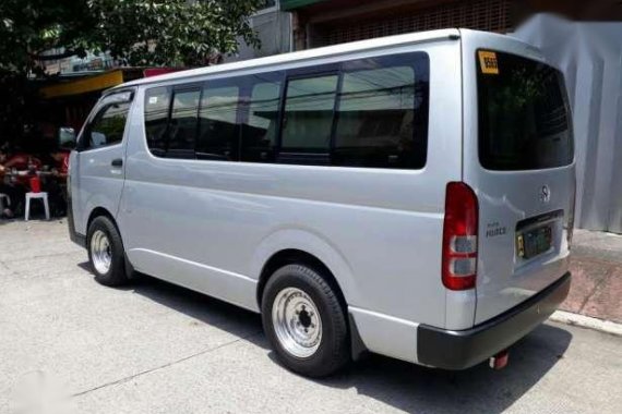 Toyota Hiace Commuter 2014 MT Silver For Sale 
