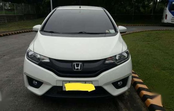 Honda Jazz 2015 GK V MT White For Sale 