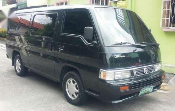 2009 nissan urvan