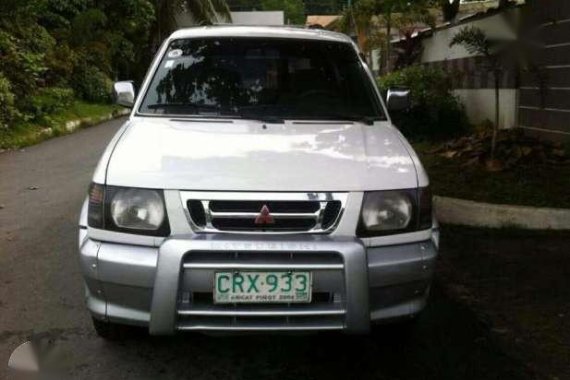 Mitsubishi Adventure 2001 4x2 AT White For Sale 