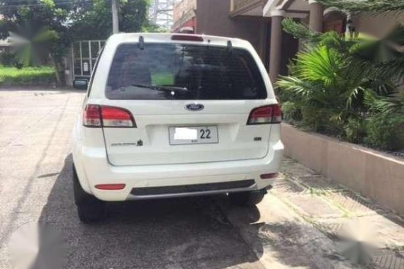 Ford Escape 4x2 2.3 2010 AT White For Sale 