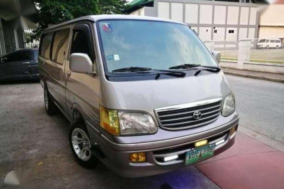 2005 Toyota HiAce Super Grandia