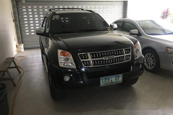 Isuzu Alterra 2010 BLACK FOR SALE