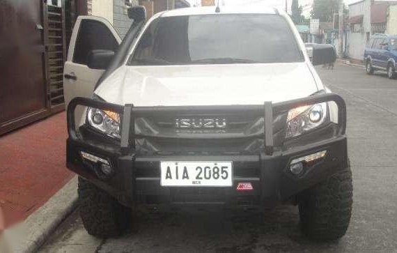 Fully Loaded 2015 ISUZU MU-X Wagon MT For Sale