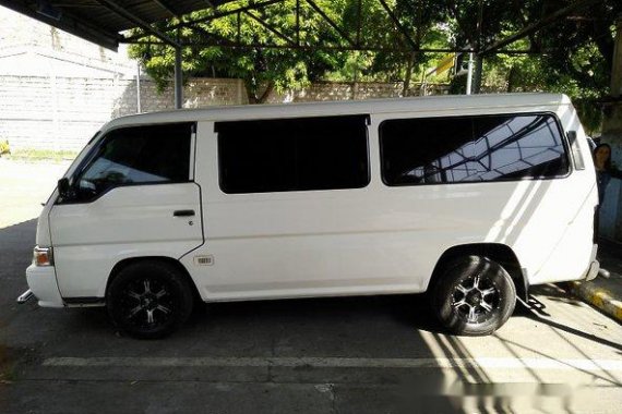 Nissan Urvan 2012 WHITE FOR SALE