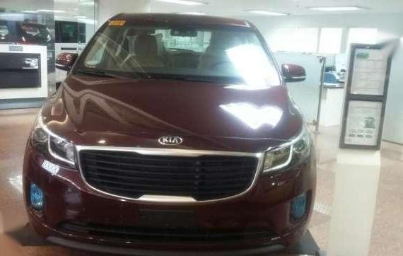 On hand stocks of kia grand carnival11 7str huryup beat the excise tax